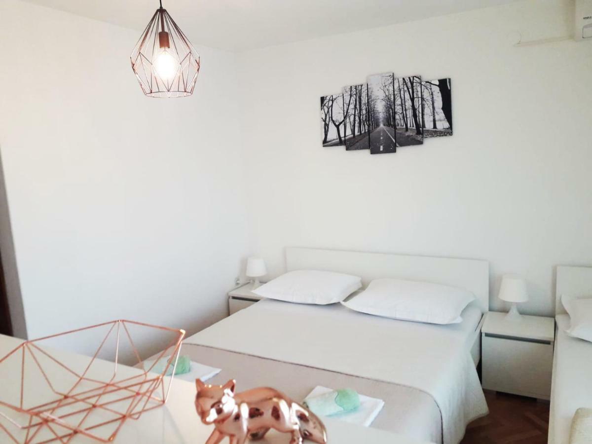 Apartments Mira Makarska Extérieur photo