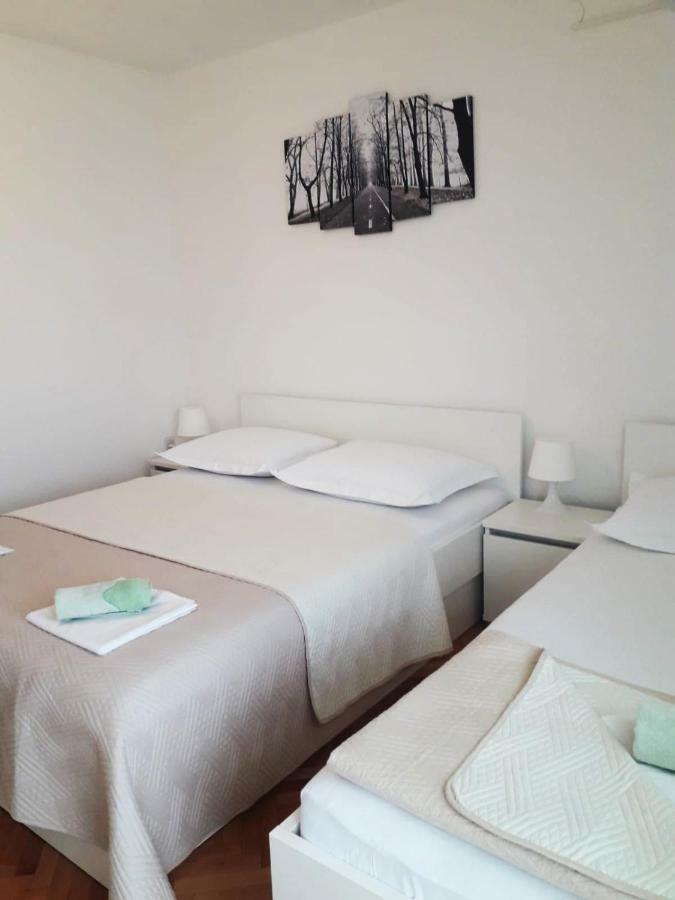 Apartments Mira Makarska Extérieur photo