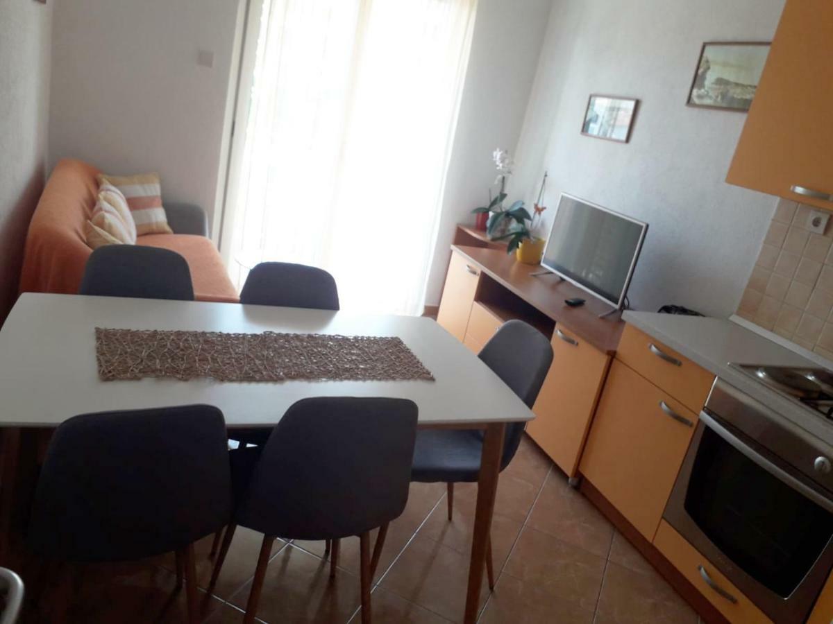 Apartments Mira Makarska Extérieur photo