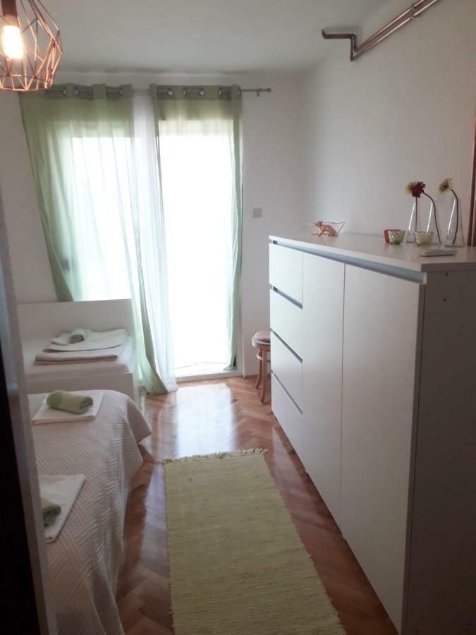 Apartments Mira Makarska Extérieur photo